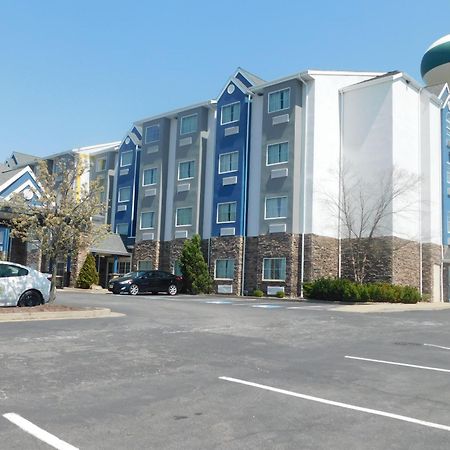 Microtel Inn & Suites By Wyndham Wheeling At The Highlands Triadelphia Extérieur photo