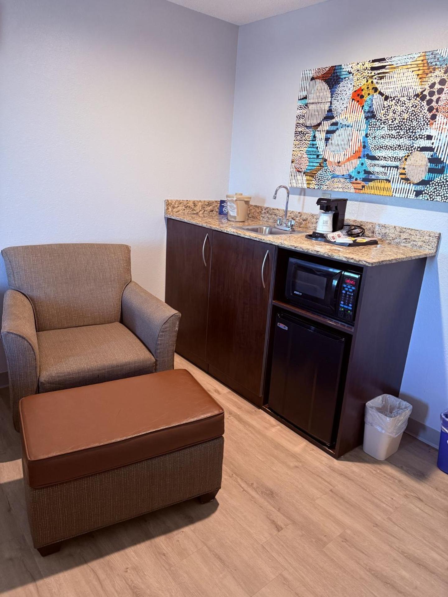 Microtel Inn & Suites By Wyndham Wheeling At The Highlands Triadelphia Extérieur photo