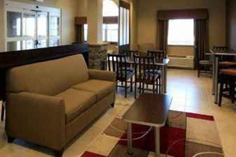 Microtel Inn & Suites By Wyndham Wheeling At The Highlands Triadelphia Extérieur photo
