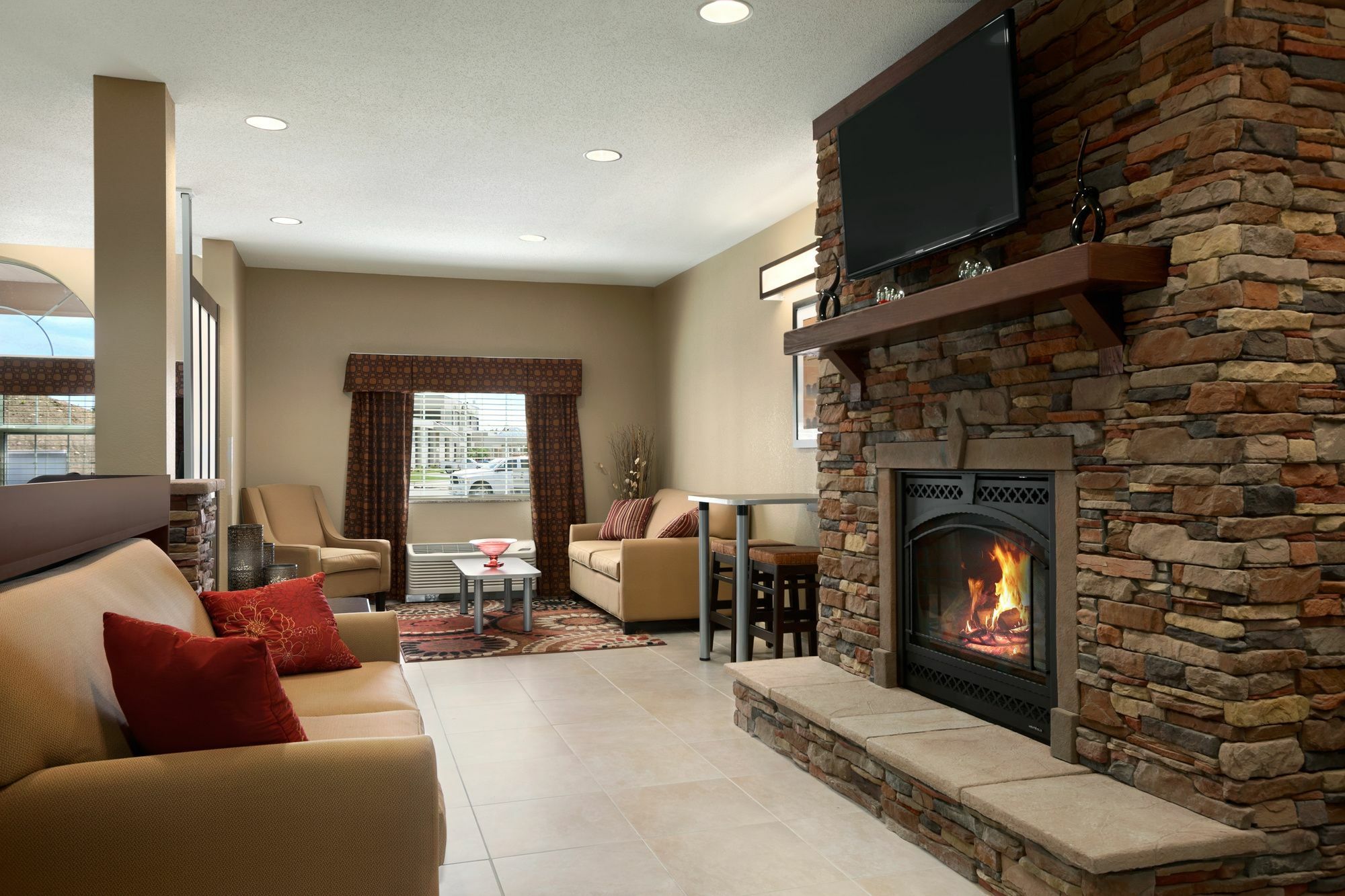 Microtel Inn & Suites By Wyndham Wheeling At The Highlands Triadelphia Extérieur photo