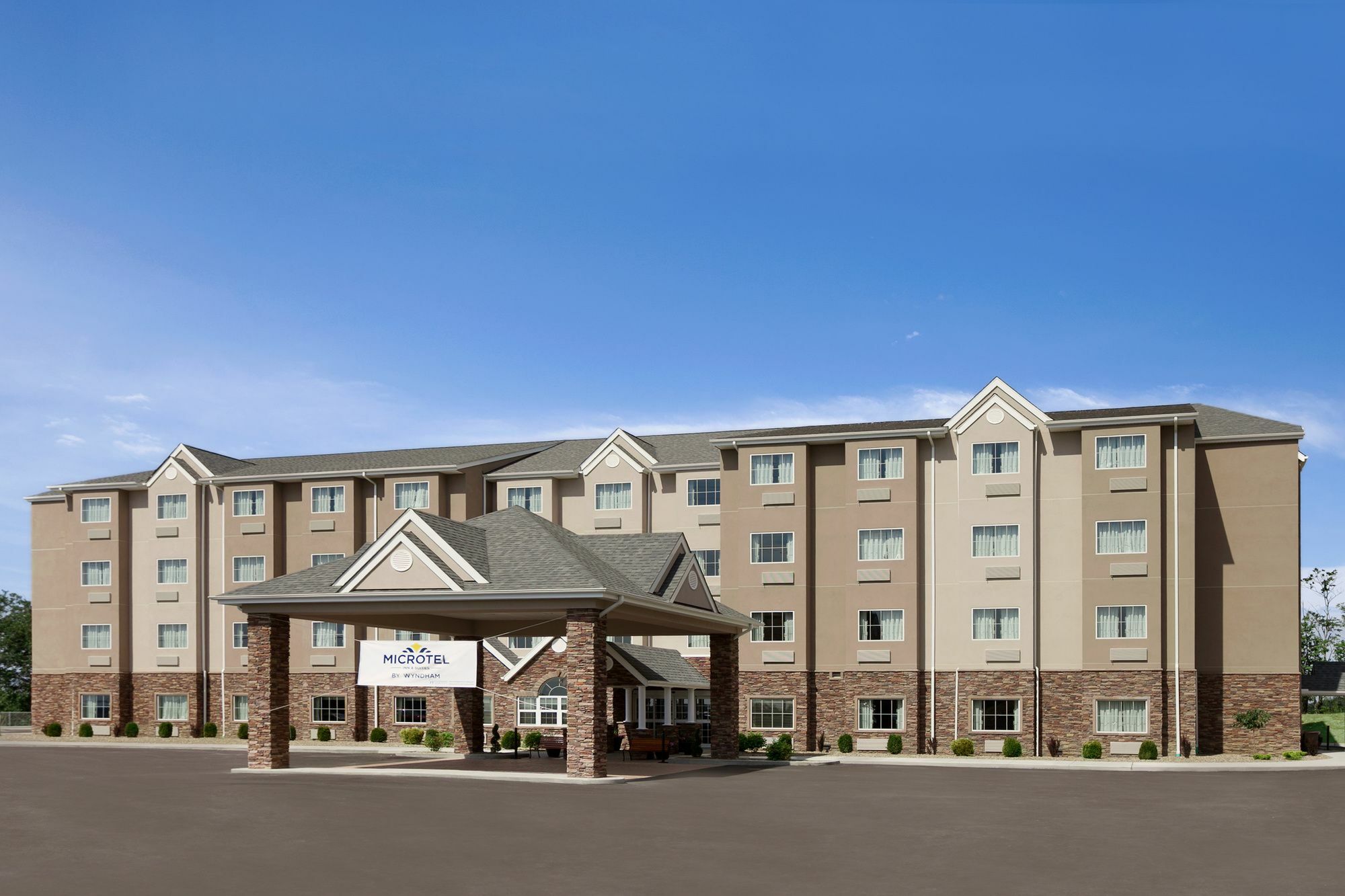Microtel Inn & Suites By Wyndham Wheeling At The Highlands Triadelphia Extérieur photo
