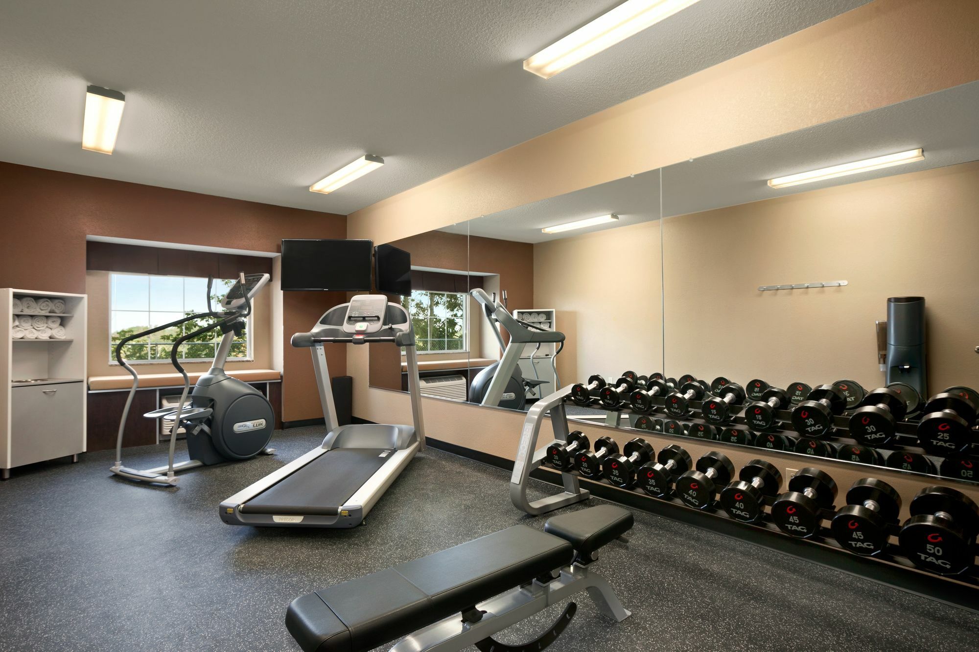Microtel Inn & Suites By Wyndham Wheeling At The Highlands Triadelphia Extérieur photo